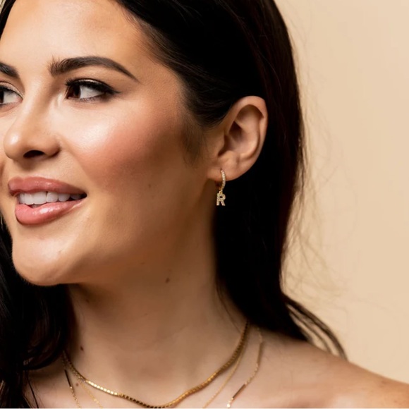 Rachel Parcell x Electric Picks Gold Initial Earrings D - Picture 3 of 8